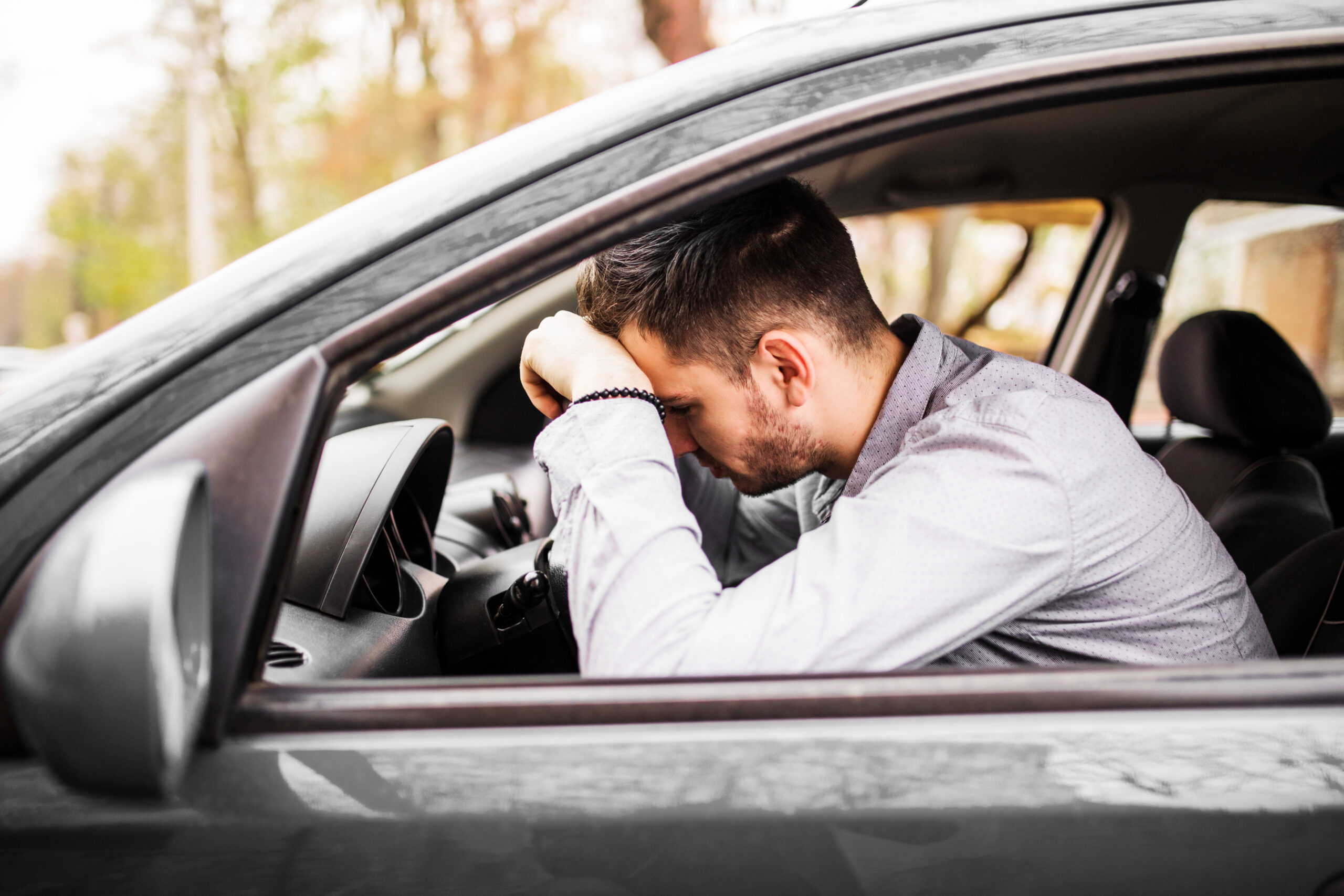 when to hire a car accident lawyer